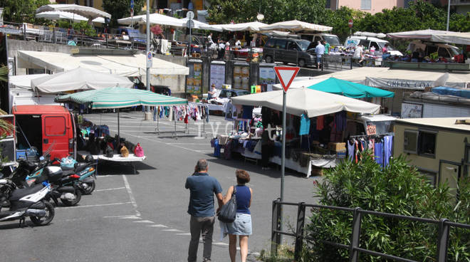 Alassio, lavori in via Pera e trasferimento urgente del mercato settimanale: ecco le aree individuate